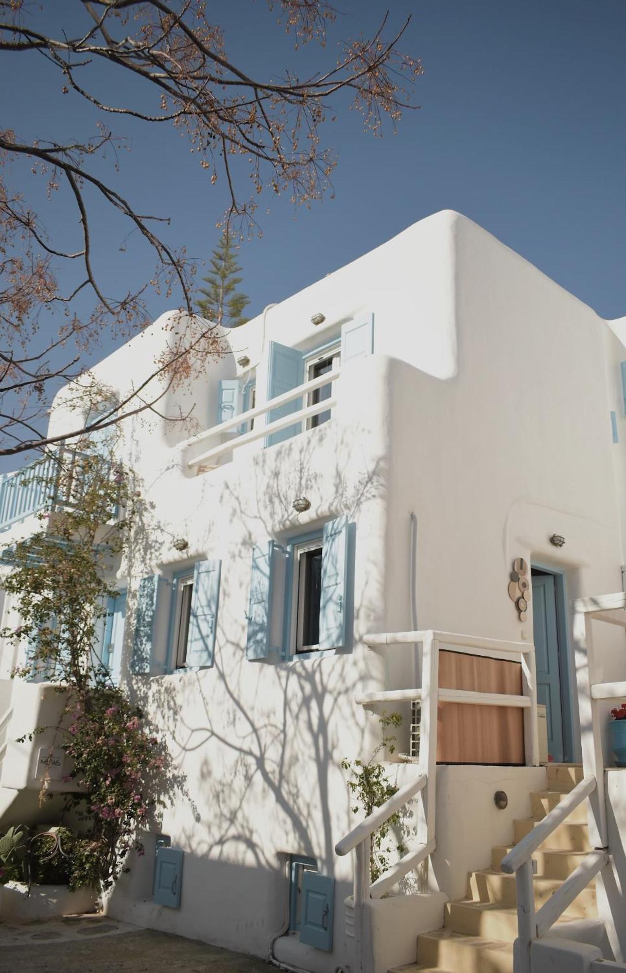 Nisos * Mykonos Town